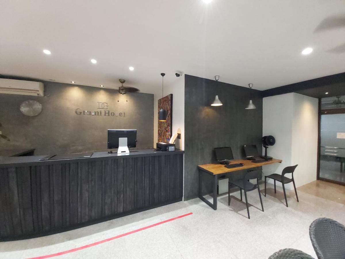 Dg Grami Hotel Paranaque City ภายนอก รูปภาพ