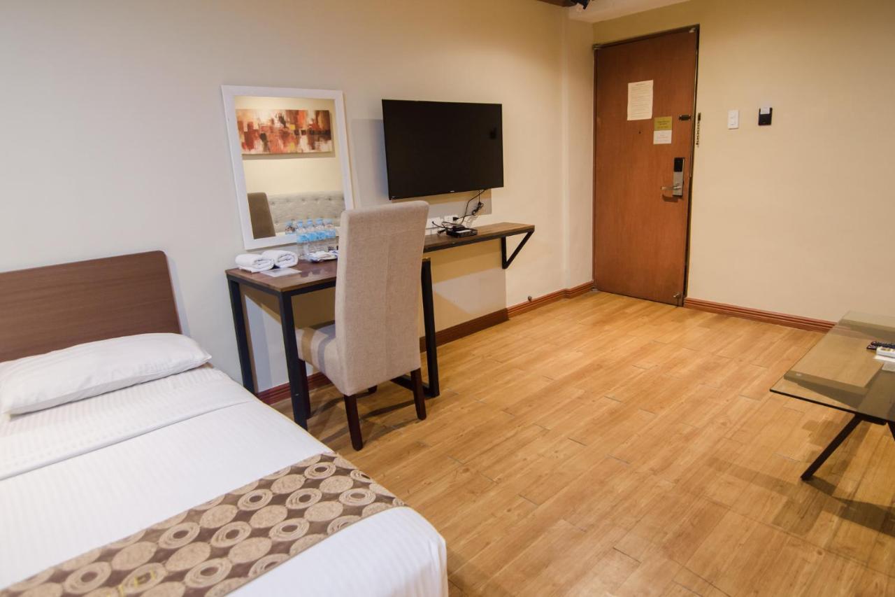 Dg Grami Hotel Paranaque City ภายนอก รูปภาพ