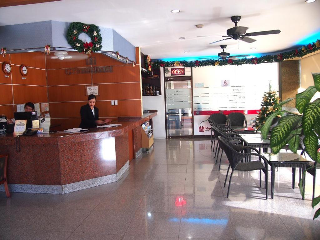 Dg Grami Hotel Paranaque City ภายนอก รูปภาพ